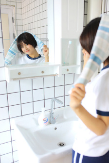 色中色成人社区